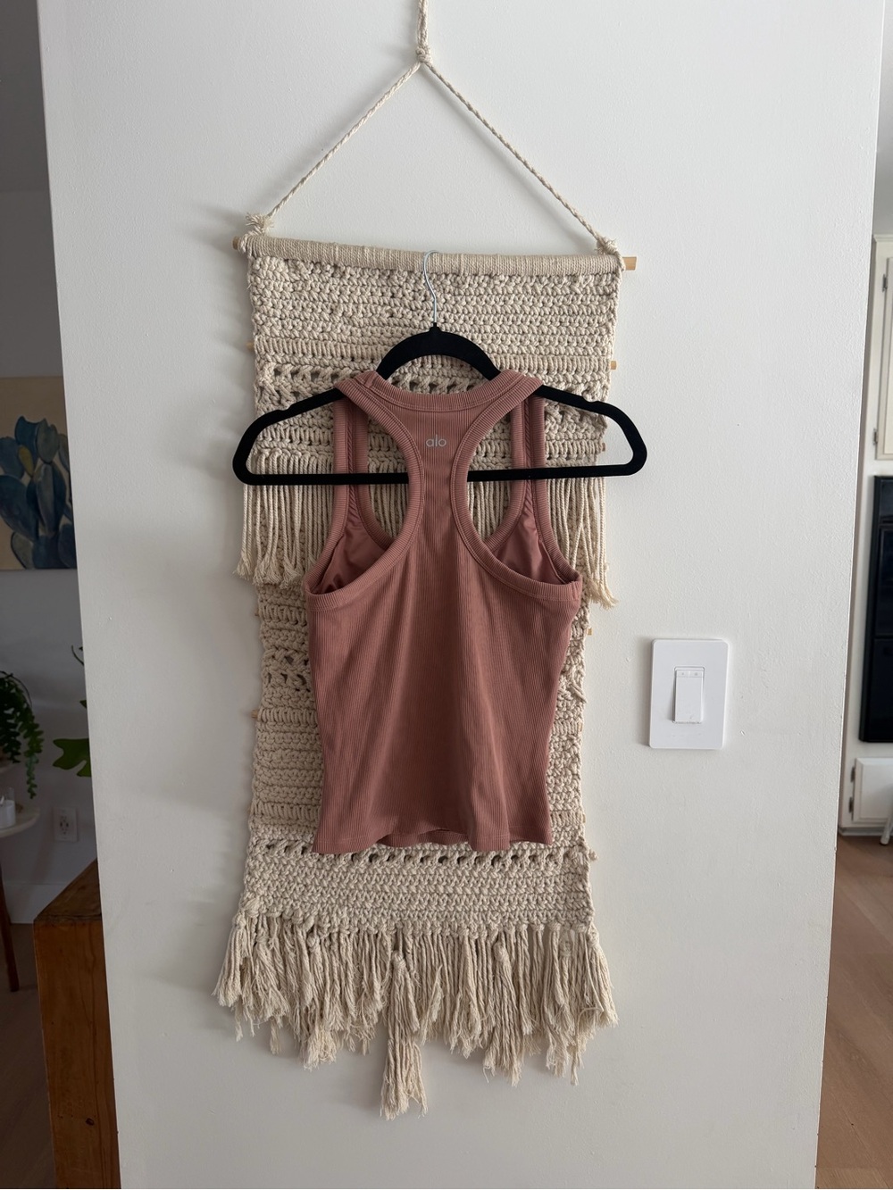 Alo Yoga Ribbed Support Tank - Picture 3 of 5